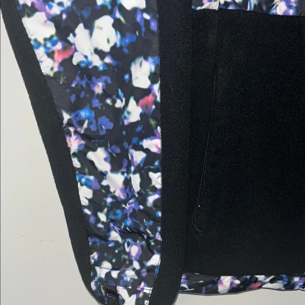 Floral Patterned Jacket - Picture 4 of 7